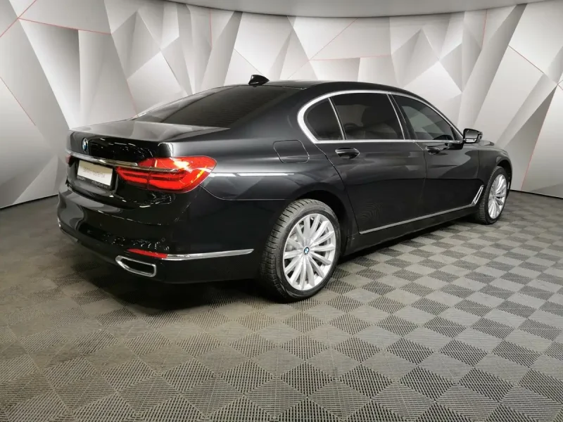BMW 750li g12