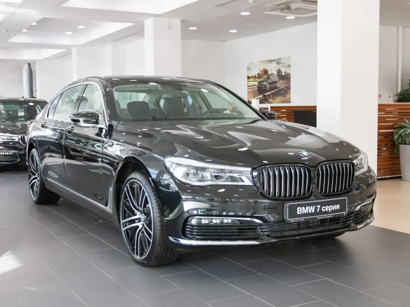 BMW 730 g12