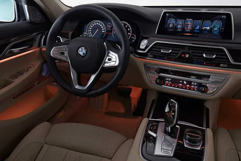 BMW 750 li XDRIVE салон