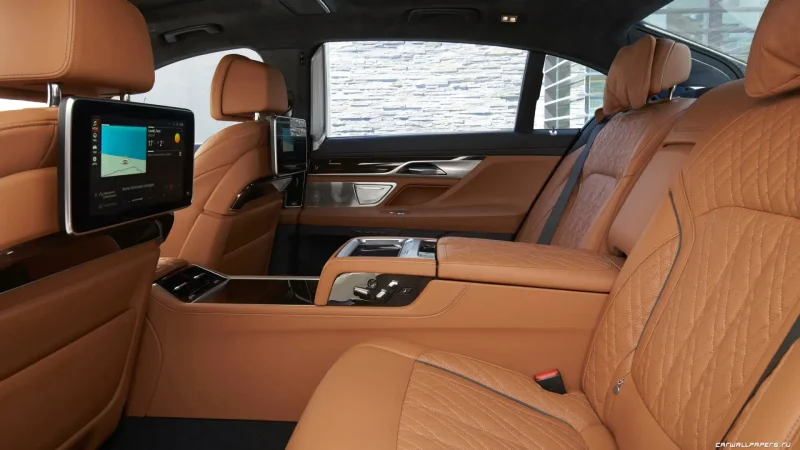 BMW 750li 2020 салон