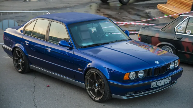 BMW e34 Blue