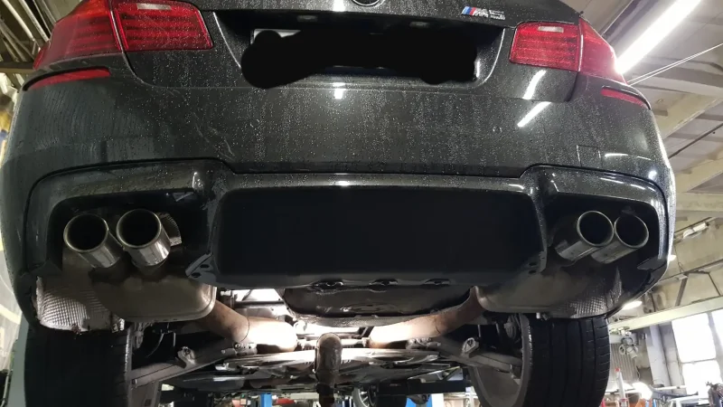 BMW f10 520d вид снизу