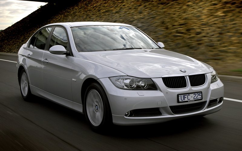 Седан BMW 320d