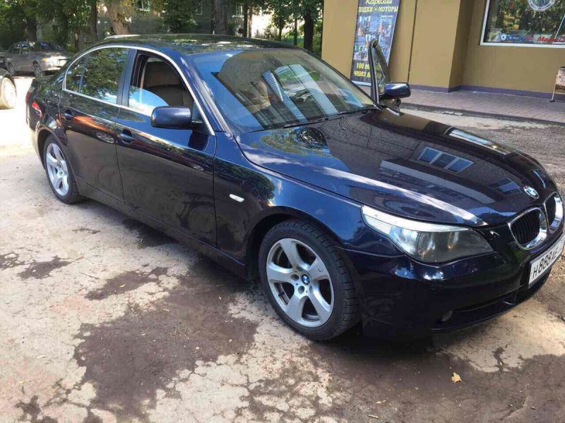 БМВ 525i 2005