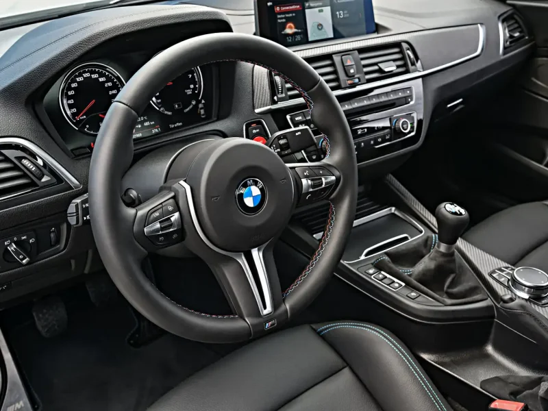 BMW x2 салон