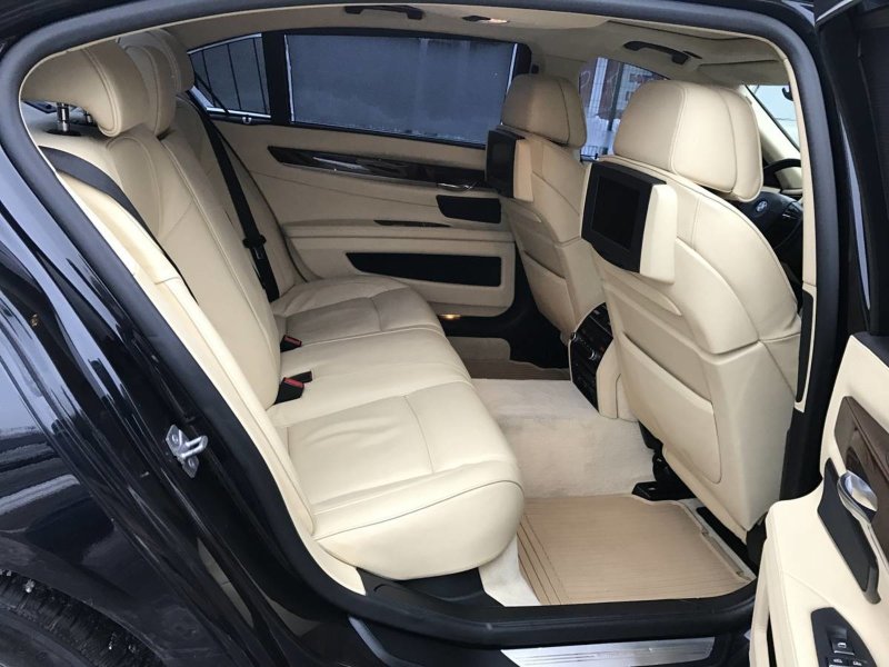 BMW 750li f02 салон