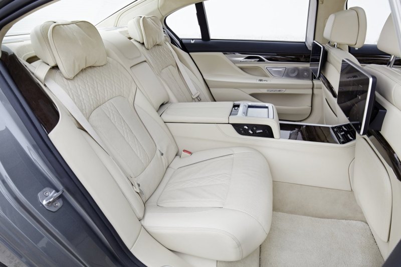 BMW 750li XDRIVE 2022