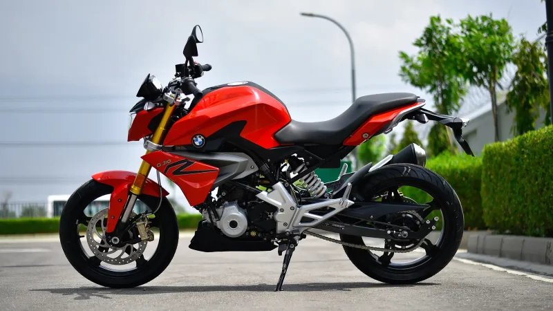BMW g310r