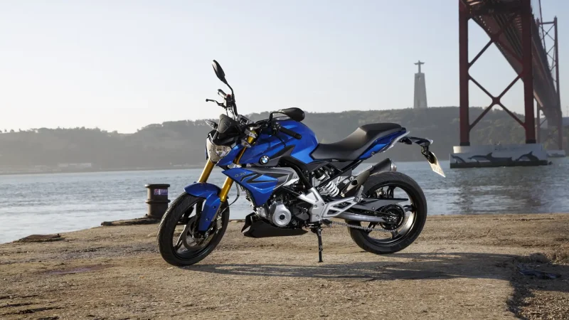 BMW g310r Black