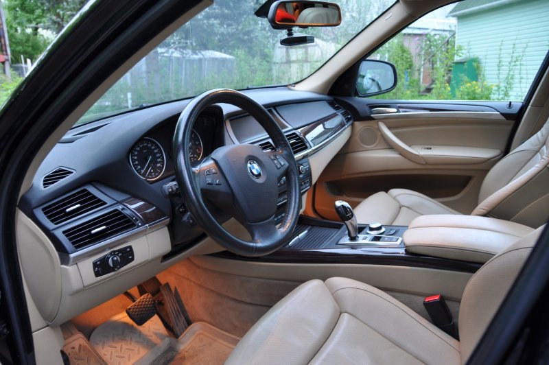 BMW x5 2007 салон