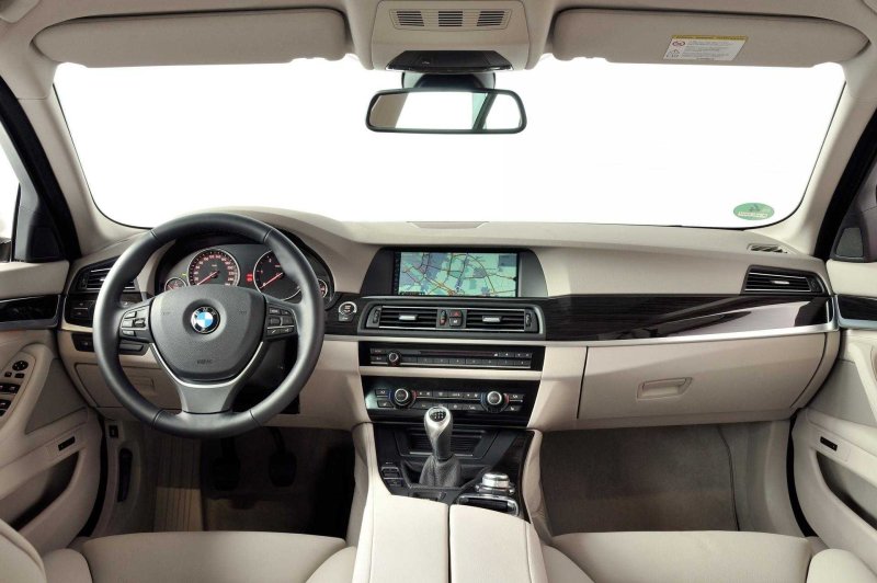 BMW 5 2011 Interior