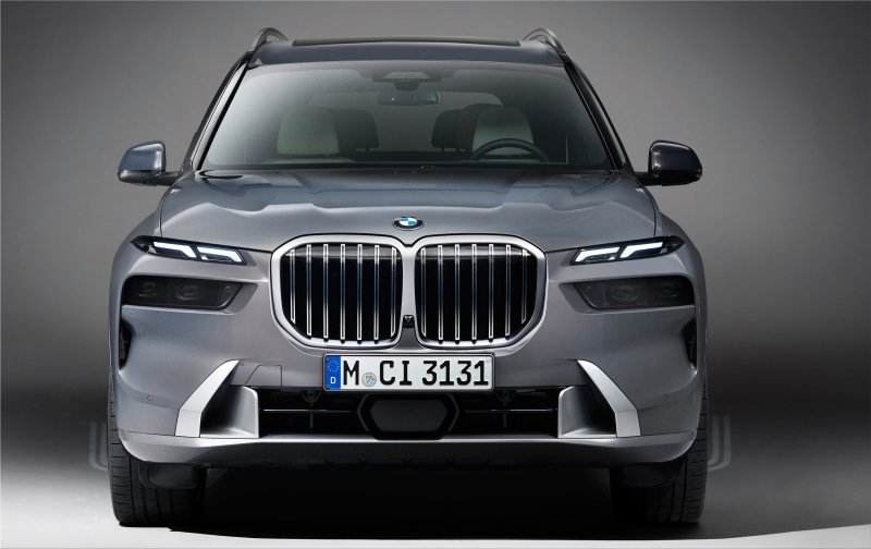 BMW x7 LCI 2023