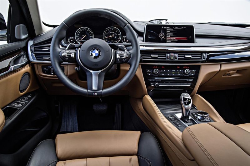 BMW x6 m50d салон