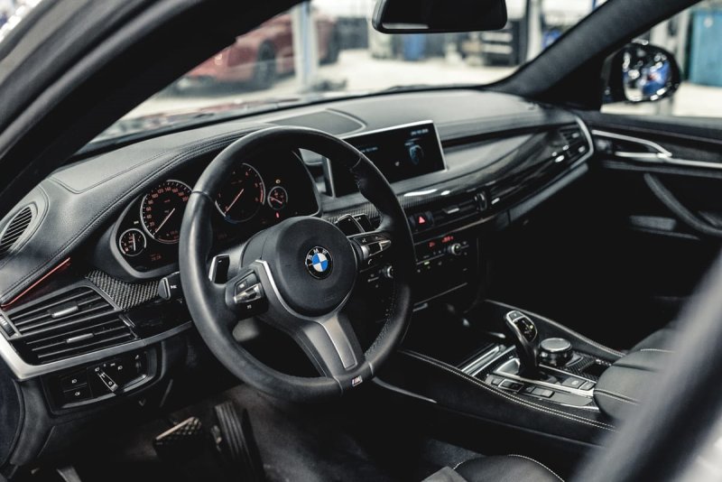 BMW x6 2012 салон