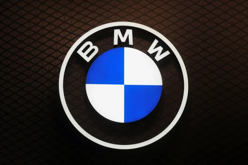 BMW i8 logo