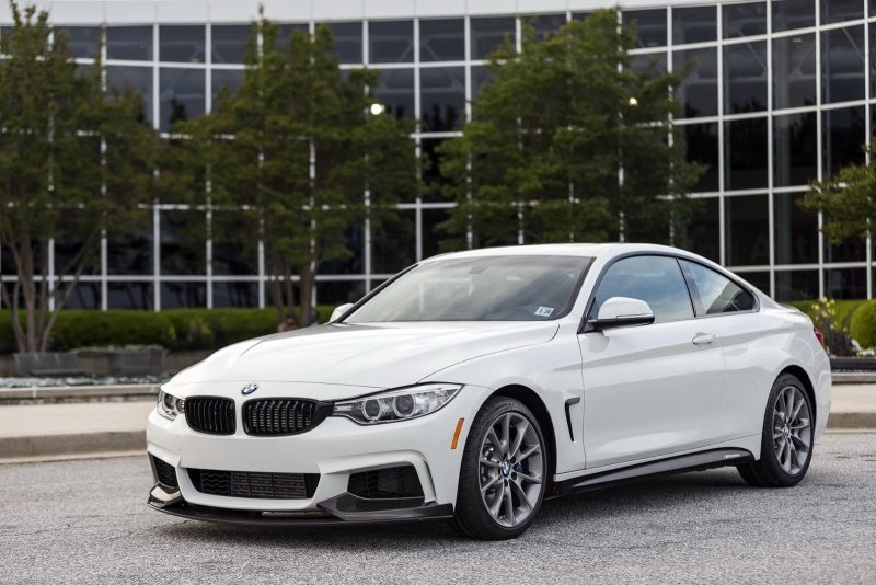 . BMW 435i седан