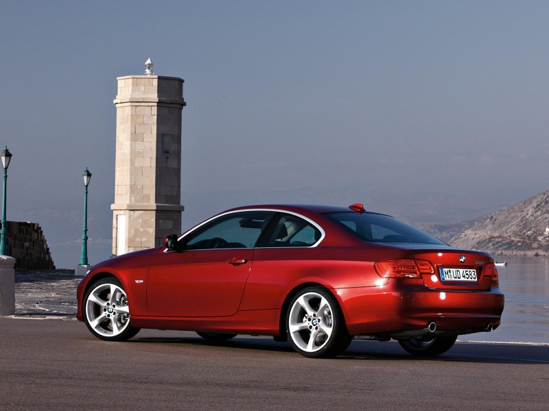 BMW 335 e90 купе