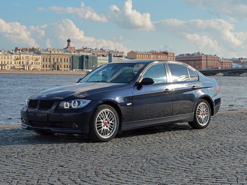 БМВ 3 2007г