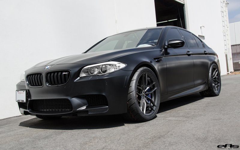 BMW m5 f10 черная