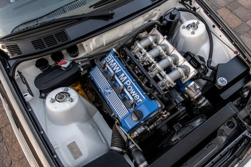 BMW m3 e30 engine