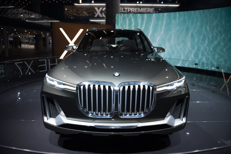 BMW x8 2018