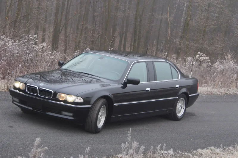 БМВ 750l e38