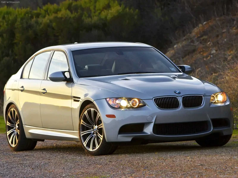 BMW 3 e90 седан