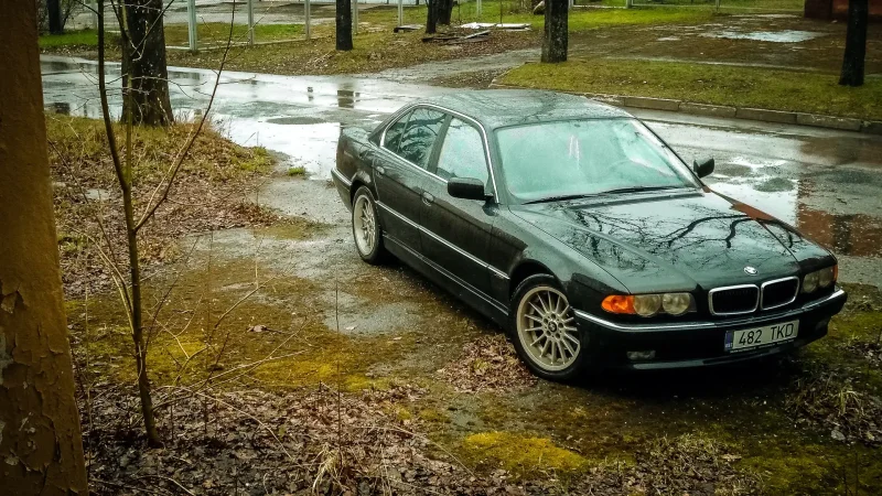 BMW e38 90е