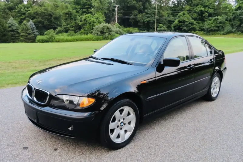 BMW 325 2004