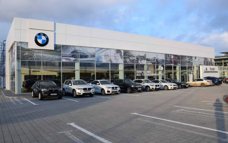 Дилерский центр BMW