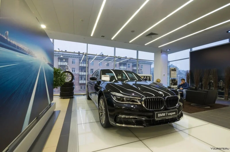 BMW 7 автосалон