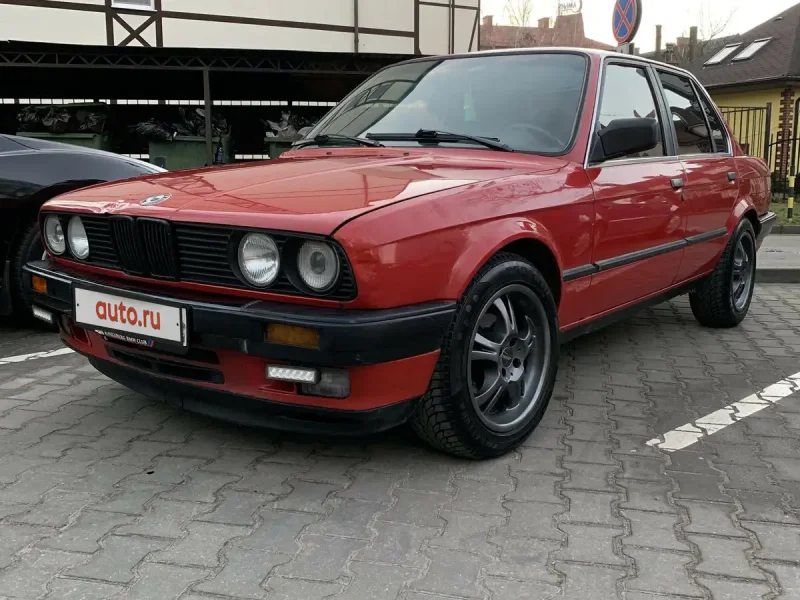 БМВ 324 е30