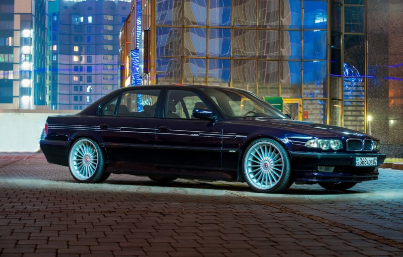 BMW 7 e38 Alpina