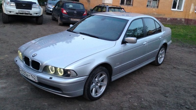 BMW 5 2002 года