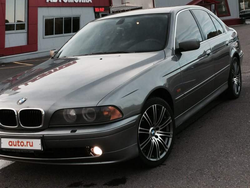 BMW 5 e39 525i