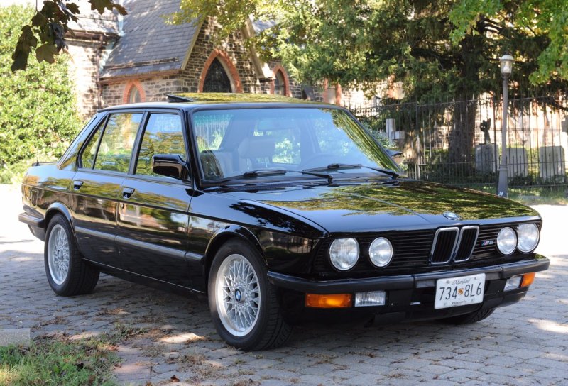 БМВ 535 I 1988