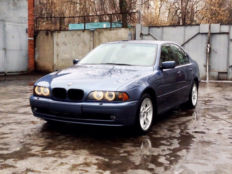 BMW 5 2003