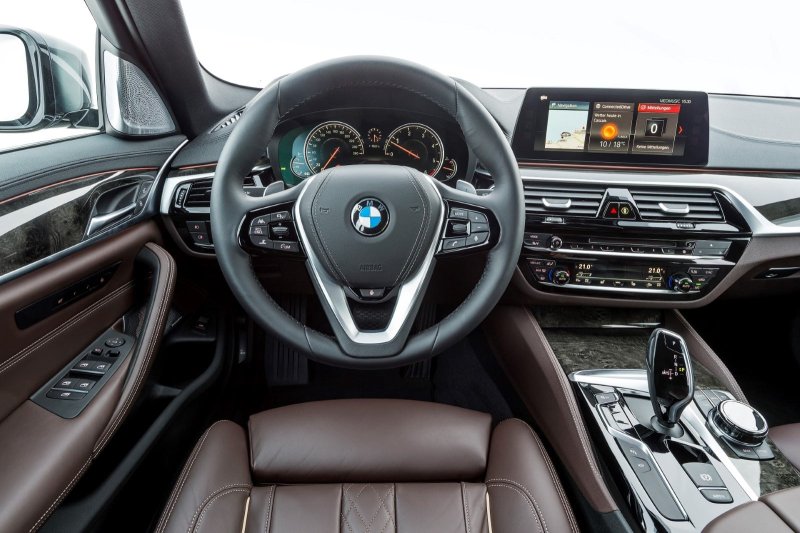 BMW g30 Interior