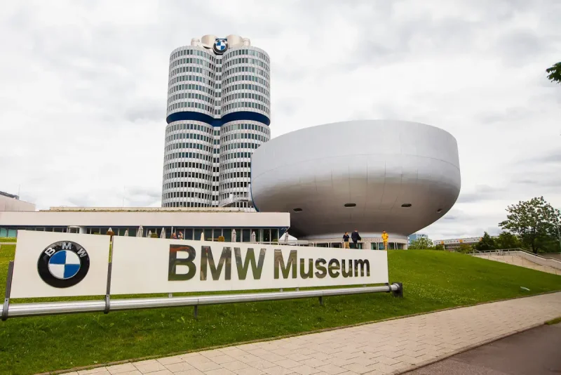 Музей BMW Германия Бавария Мюнхен