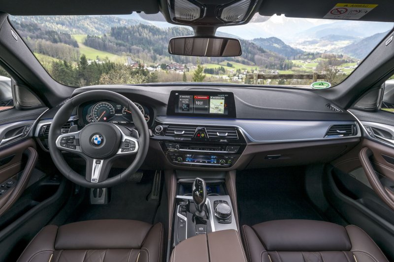 BMW 5 g30 салон