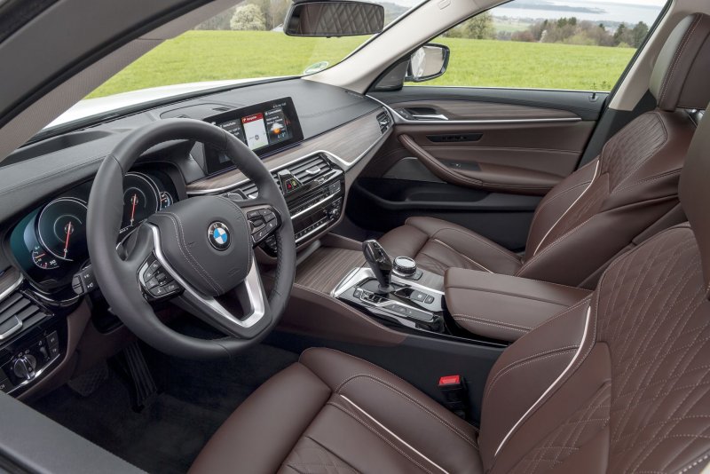 2020 BMW 530e IPERFORMANCE
