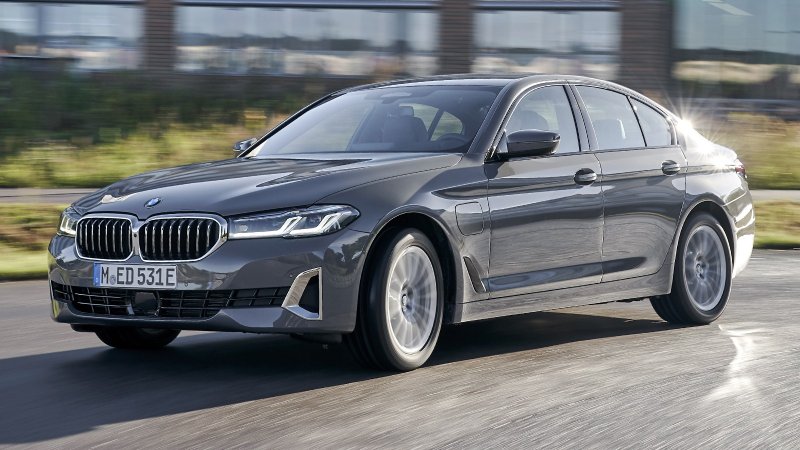 BMW 5 g60 новая