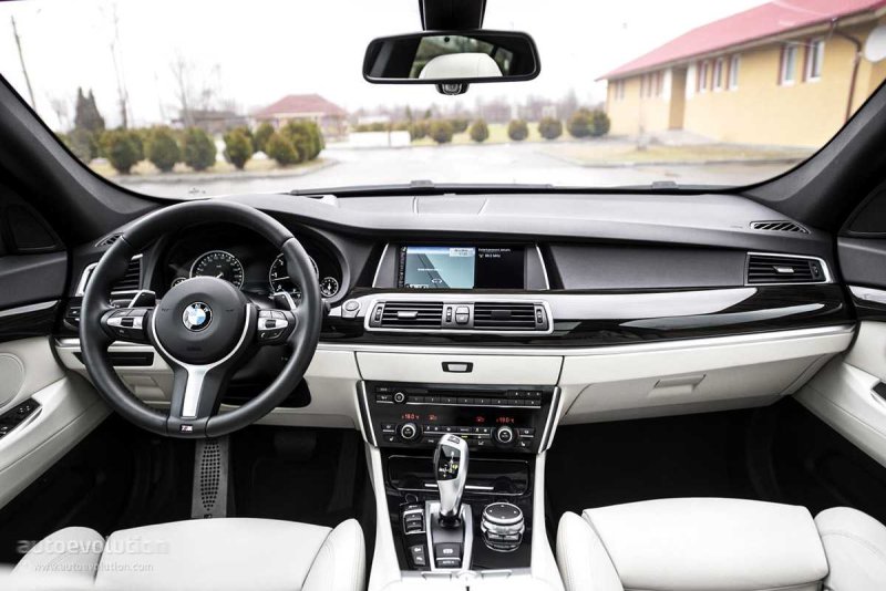 BMW 5 Gran Turismo салон