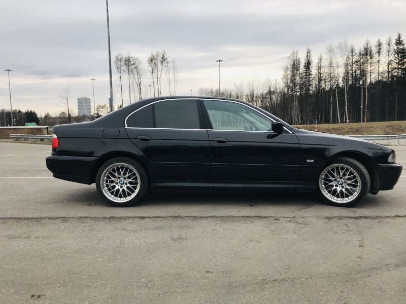 BMW e39 r18