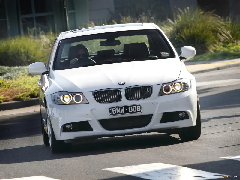 BMW 325 e90