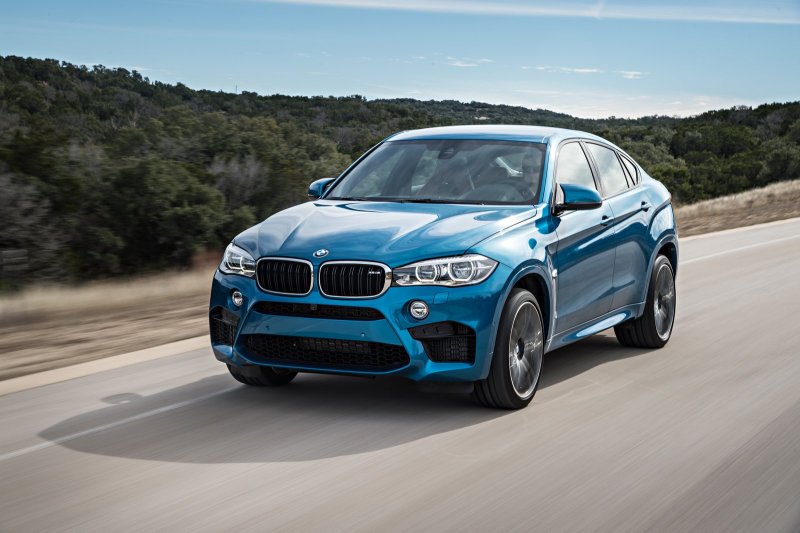 Машина BMW x6
