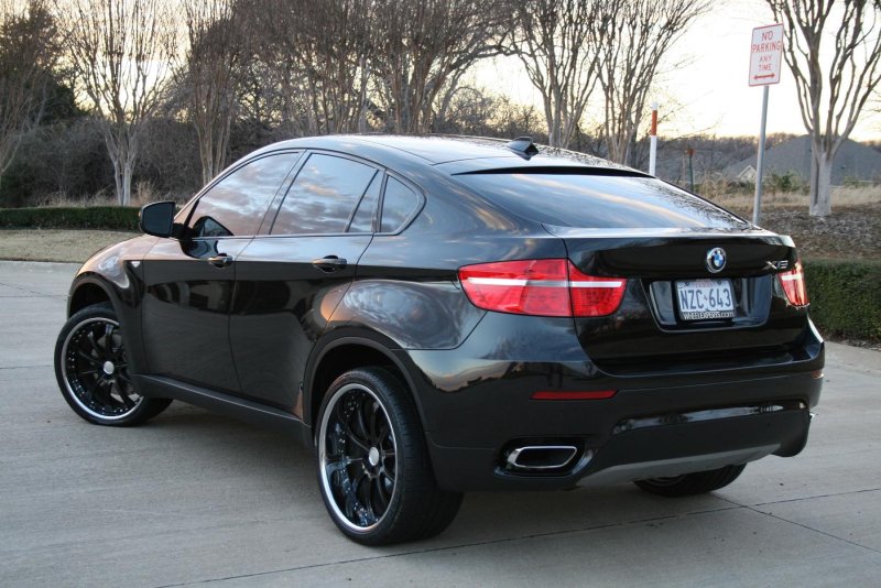 BMW x6 синий