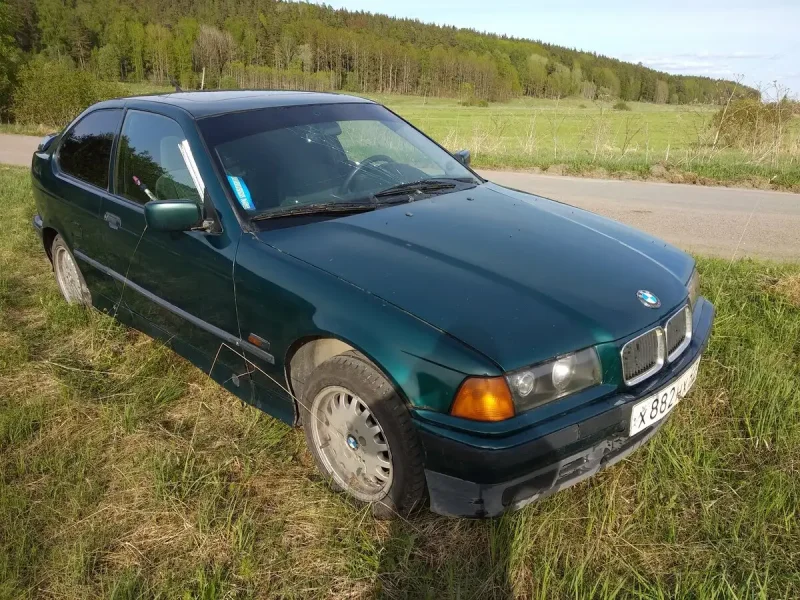 БМВ 325 I 1996