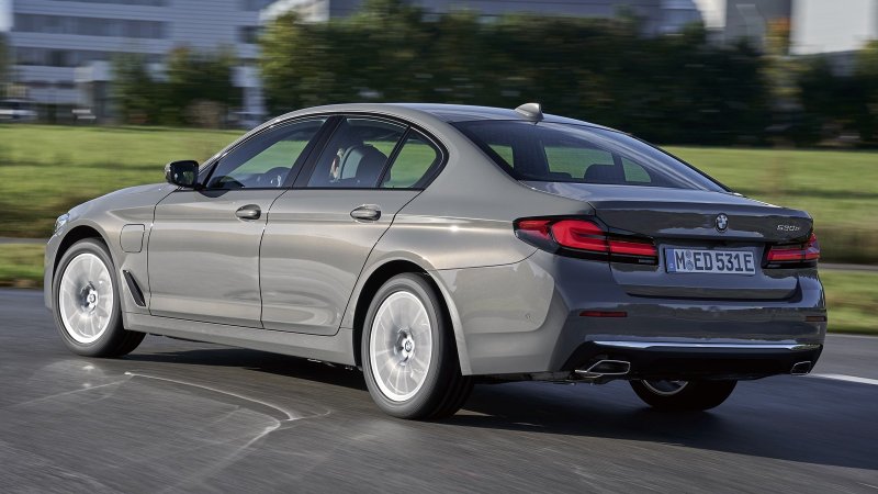 BMW 5 Series 2021