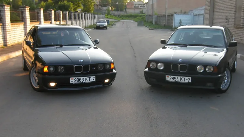 BMW e34 бандитская с ака47